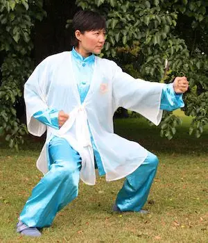 Ba Duan Jin pose 4
